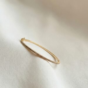 צמיד בנגל משובץ יהלומים קטנים