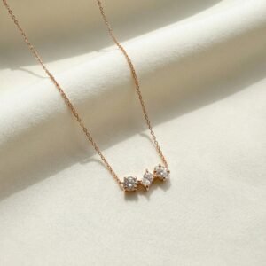 שרשרת בשיבוץ 3 צורות יהלומים