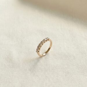 טבעת חצי אינטרנטי 7 יהלומים