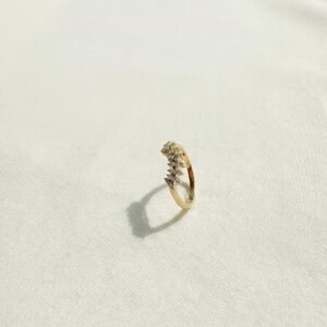 טבעת שורה בשיבוץ יהלומי מרקיזה